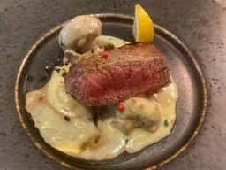 スペイン料理とワイン anocado