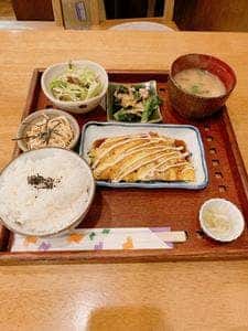 だいにんぐ 花和萌