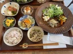器とカフェ あいいろ