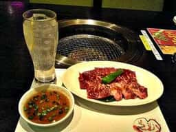 焼肉製作所 神神