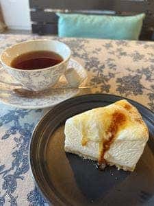 Cafe Petit