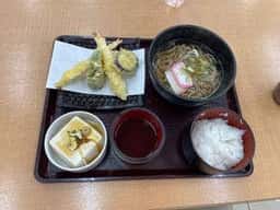 湯の華市場 Spa Resort 湯の華アイランド広場