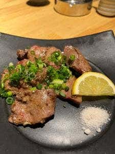 綱べこ