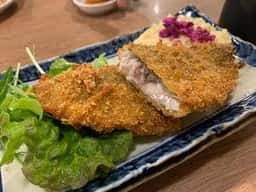すじ煮込みと魚の大衆炉端 頂屋