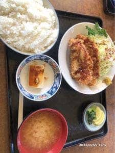 丸八食堂