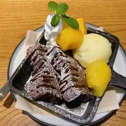 カフェラウンジコロン