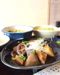 出汁と小鉢の和食 なのに