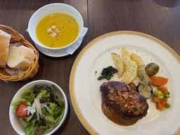 ハンバーグ専門店 リシャルツ