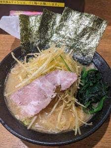 横浜ラーメン 弐七家