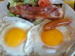 ロイヤルホスト 宝塚店