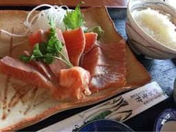 ますつり公園 にじます亭