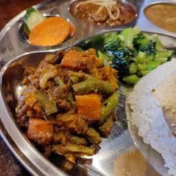 インディアンレストラン 彩里