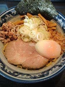 油そば 兎に角 南守谷店