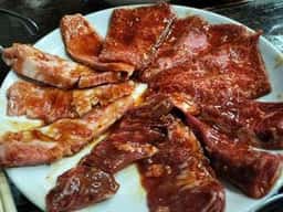 ホルモン焼肉 縁 王子店