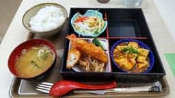 府中自動車運転免許試験場 食堂