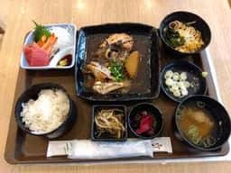 横浜市場食堂かねせい