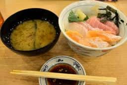 濱焼北海道魚萬 鎌倉東口駅前店