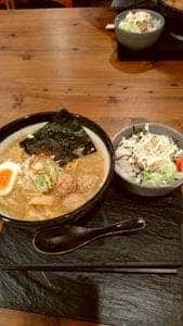 知床鶏麺 CHIKEN CREST