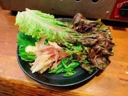 肉十八 鴨居もぐら横丁