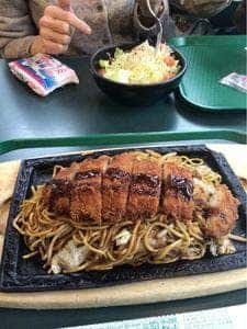 ラッキーピエロ 戸倉店