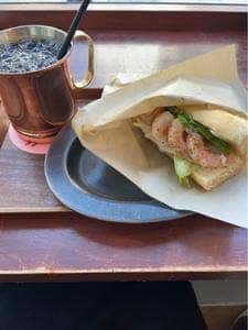 LEONS COFFEE 神田店