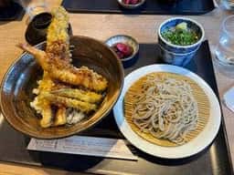 そばと酒と天ぷら 素や