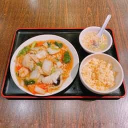 東方一角 新宿御苑前