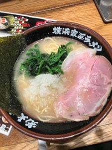 横浜家系ラーメン光大家 三宮店