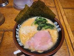 横浜家系ラーメン光大家 三宮店