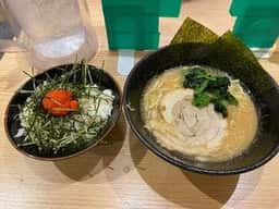 横浜家系ラーメン 独覚家