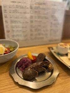 酒の間 くろもしろも