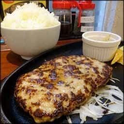 箸で食べる あつあつ鉄皿ハンバーグとカレーのお店