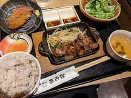 牛かつあおな新宿店