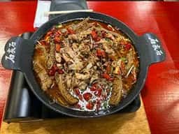 石灰石焼鶏公 丸鳥鍋