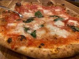 ラ ピッツァ ナポレターナ レガロ