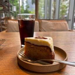 カフェアンドホールアワーズ