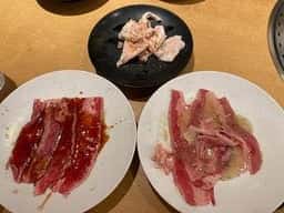 焼肉きんぐ 生田川店