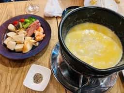 ローマピザとチーズのバル コネヤキ048