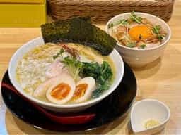 鶏白湯ラーメン ぱいず オリオン通り店