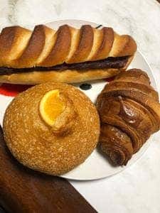 プラスモンジュ