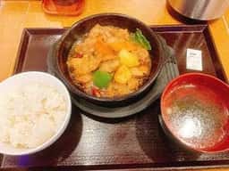 楊銘宇 黄燜鶏米飯 高田馬場店