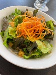 レストラン モンターニュ