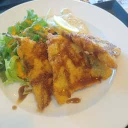 東洋一の海岸線にある男鹿のレストラン