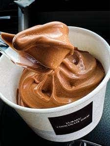 ユウラクセイカ 有楽製菓東京工場直売店