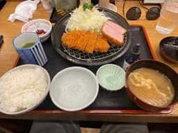 山かつトツカーナ店