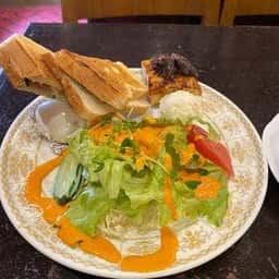 ぱぁらー泉 六ッ川店