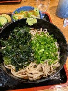 三勝そば店