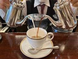 銀座トリコロール 本店