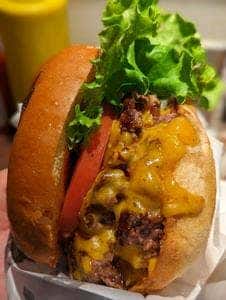 SHOGUN BURGER 新宿店