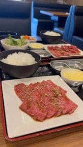 国産牛手切り焼肉 ミート・ミート